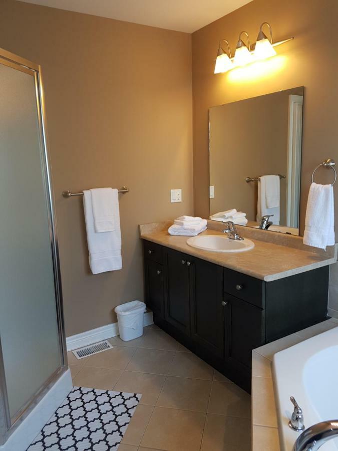 And Play In Falls! Holiday home Niagara Falls